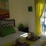 Villa Cute With Private Heated Pool