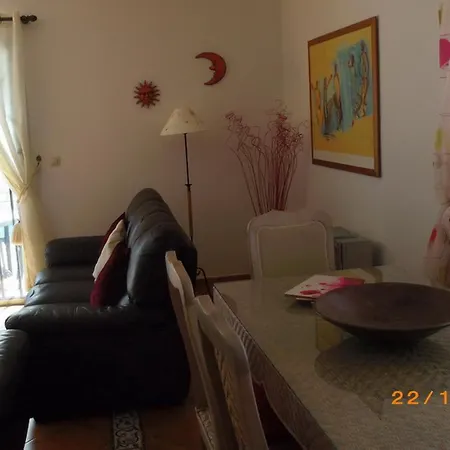 Excellent Azul Vila *